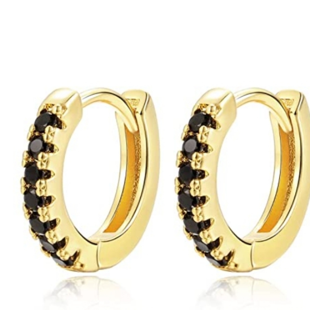 NEW Black & Gold Huggie Earring Set